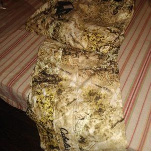 New..Cabela's Camouflage Rain/Suede Pants